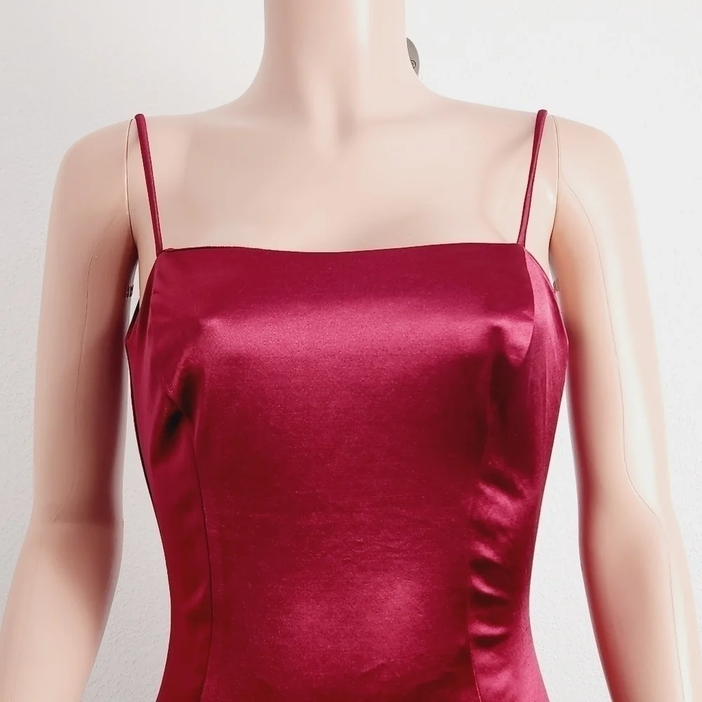 Lulus 𝅺Desire Me Burgundy Satin Scoop Back Bodycon Dress Size: S